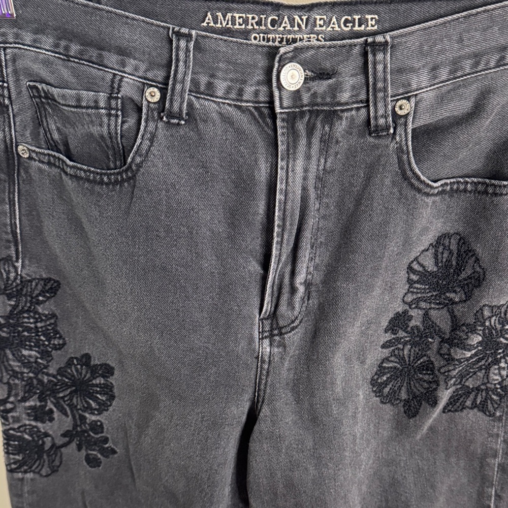 American Eagle Outfitters Charcoal Jeans with Black Floral Pattern - Picture 4 of 12